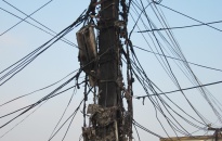Chập, cháy trên cột điện gia tăng: Hiểm họa không thể xem thường