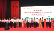Xã Kiến Thụy: Công bố các Quyết định về công tác tổ chức bộ máy, cán bộ xã