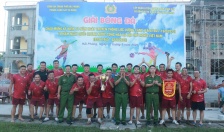 Giải bóng đá mini lớp tập huấn Trung đoàn Cảnh sát cơ động dự bị chiến đấu khóa 2/2023: Trung đội B1C1 xuất sắc giành ngôi vô địch