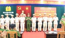 Phòng Cảnh sát QLHC về TTXH: Công bố Quyết định thăng cấp, nâng lương, điều động, bố trí cán bộ
