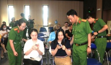 Tuyên truyền, hướng dẫn góp ý vào dự thảo sửa đổi, bổ sung Hiến pháp năm 2013 trên ứng dụng VNeID tại KCN VSIP Hải Phòng