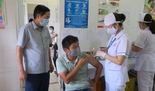 Ngành Y tế: Đẩy nhanh tiêm vắc xin phòng Covid-19 mũi 3, mũi 4