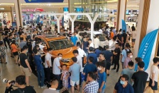 VinFast trưng bày và lái thử ô tô điện VF 8 tại 7 tỉnh, thành phố 