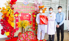 Bệnh viện Hữu nghị Việt Tiệp: Trao 440 suất quà qua chương trình “Siêu thị 0 đồng”  đến người bệnh có hoàn cảnh khó khăn