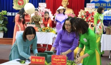 Hội phụ nữ Công an huyện Thủy Nguyên: Tưng bừng hội thi cắm hoa nghệ thuật chào mừng Ngày 8-3
