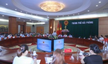 Chủ tịch UBND thành phố Nguyễn Văn Tùng làm việc với đại diện hộ kinh doanh chợ Tam Bạc