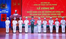 Công an thành phố: Công bố các quyết định của Bộ trưởng Bộ Công an và Giám đốc CATP về thăng cấp bậc hàm, nâng lương năm 2023