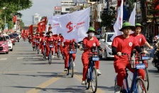 Diễu hành tuyên truyền “Hành trình Đỏ”