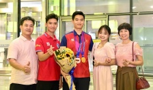 Lãnh đạo thành phố khen thưởng VĐV Phạm Quang Huy và HLV Phạm Cao Sơn đã có thành tích xuất sắc tại ASIAD 19