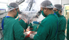 Thành công trong phẫu thuật loại bỏ và tái tạo lại hộp sọ cho người bệnh bị ung thư da đầu xâm lấn rộng hiếm gặp