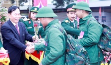 106 thanh niên quận Hồng Bàng hăng hái lên đường nhập ngũ