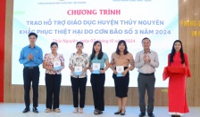 Ngành Giáo dục và Đào tạo thành phố và Ngân hàng Thương mại cổ phần Việt Á: Hỗ trợ ngành giáo dục huyện Thuỷ Nguyên khắc phục hậu quả sau bão số 3 với tổng kinh phí trên 393 triệu đồng   