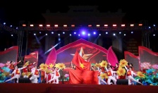 Đặc sắc, ấn tượng chương trình nghệ thuật “Bài ca thống nhất” kỷ niệm 50 năm Ngày giải phóng miền Nam, thống nhất đất nước