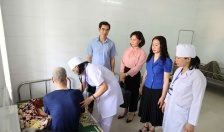 Đoàn công tác của Sở Y tế kiểm tra việc tổ chức khám sức khỏe định kỳ đối với người cao tuổi năm 2025 tại Trung tâm Nuôi dưỡng Bảo trợ xã hội thành phố