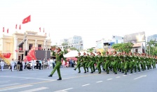 Hợp luyện lần 2 duyệt đội ngũ và diễu hành quần chúng sẵn sàng cho Lễ kỷ niệm 70 năm Ngày giải phóng Hải Phòng – Thành phố Anh hùng