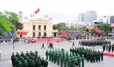 Hợp luyện lần 3 chương trình duyệt đội ngũ và diễu hành quần chúng kỷ niệm 70 năm Ngày giải phóng Hải Phòng - Thành phố Anh hùng
