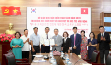 Giám đốc Sở Giáo dục và Đào tạo vinh dự nhận Bằng khen của Bộ Giáo dục Hàn Quốc