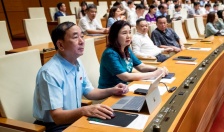 Quốc hội thảo luận về Bộ luật Hình sự và Tố tụng hình sự
