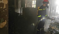 Kịp thời dập tắt đám cháy tại số 1 đường Đinh Tiên Hoàng
