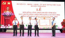 Huyện Vĩnh Bảo đón Bằng công nhận đạt chuẩn Nông thôn mới nâng cao năm 2024 