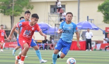 Hàng nghìn khán giả tới cổ vũ Giải bóng đá 7 người Vô địch quốc gia khu vực Đông Bắc Bộ tại sân vận động Trường Đại học Hàng hải 