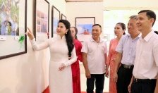 Trao giải thưởng Cuộc thi ảnh chủ đề “Ảnh đẹp về Gia đình” và Khai mạc Triển lãm ảnh, cụm cổ động tuyên truyền về gia đình năm 2025