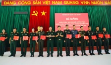 Trường Sĩ quan Lục quân 2 tổ chức bế giảng các khóa đào tạo