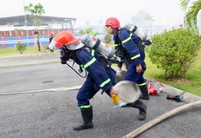 Những hình ảnh ấn tượng về buổi diễn tập phương án chữa cháy, cứu nạn cứu hộ tại Chi nhánh khí Hải Phòng - Tổng công ty khí Việt Nam - CTCP