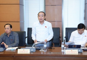 Quốc hội thảo luận về Luật Hóa chất (sửa đổi)