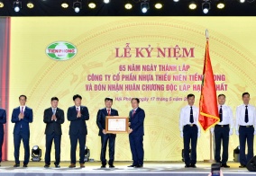 Công ty CP Nhựa Thiếu niên Tiền Phong kỷ niệm 65 năm thành lập và đón nhận Huân chương Độc lập hạng Nhất