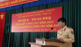 Đội CSGT - Trật tự, CAH Kiến Thuỵ: Tổ chức tuyên truyền TTATGT tới 1.316 học sinh, giáo viên 