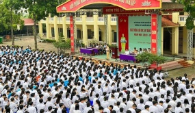 Đội CSGT-TT Công an huyện Kiến Thuỵ tuyên truyền, phổ biến kiến thức pháp luật cho hơn 1.300 học sinh trường THPT Nguyễn Đức Cảnh