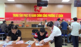 Không khí khởi sắc ngày đầu vận hành chính quyền địa phương 2 cấp ở thành phố Hải Phòng