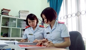 Chuyên mục Luật thực hiện dân chủ ở cơ sở: Quy định về Trách nhiệm trong việc bảo đảm để cán bộ, công chức, viên chức, người lao động kiểm tra, giám sát