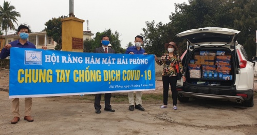 Hội Răng Ham Mặt Hải Phong Trao Vật Dụng Y Tế Tặng Trạm Y Tế Việt Hải Gia Luận