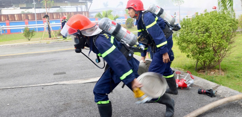 Những hình ảnh ấn tượng về buổi diễn tập phương án chữa cháy, cứu nạn cứu hộ tại Chi nhánh khí Hải Phòng - Tổng công ty khí Việt Nam - CTCP