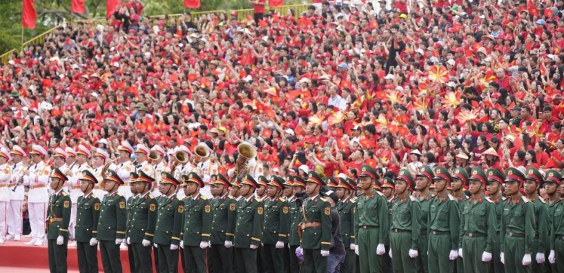 Chương trình duyệt đội ngũ và diễu hành quần chúng kỷ niệm 70 năm ngày Giải phóng Hải Phòng - Thành phố Anh hùng