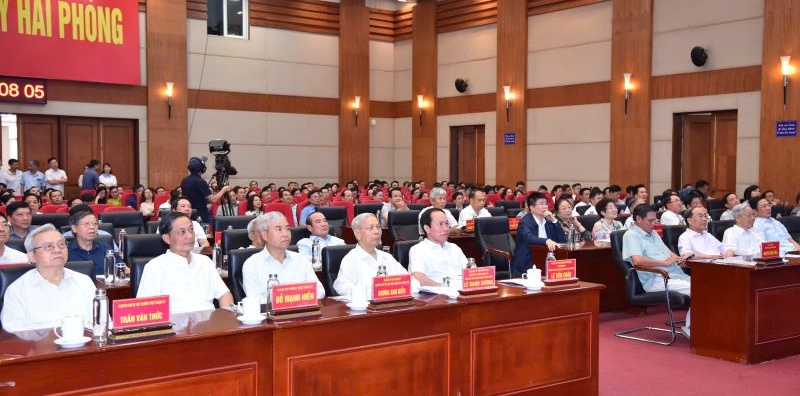 Hơn 1,5 triệu cán bộ, đảng viên dự hội nghị quán triệt các nghị quyết của Bộ Chính trị về đổi mới công tác xây dựng, thi hành pháp luật và phát triển kinh tế tư nhân