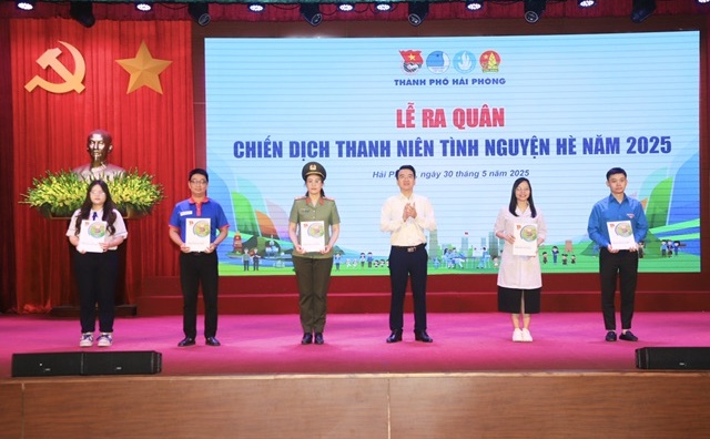 Tuổi trẻ thành phố Hải Phòng sôi nổi ra quân Chiến dịch Thanh niên tình nguyện hè 2025