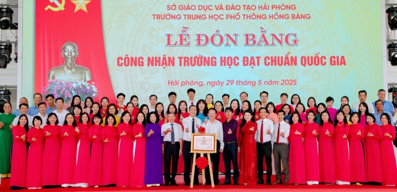 Trường THPT Hồng Bàng: Toả sáng truyền thống, vững bước tương lai