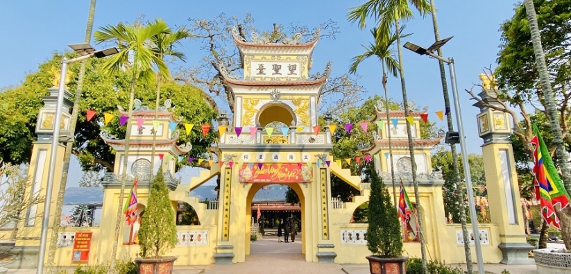 Về Đền Mõ nghe chuyện tích xưa 