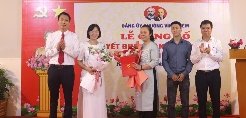 Quận ủy Lê Chân:  Công bố các Quyết định thành lập Chi bộ theo Nghị quyết số 28-NQ/TU