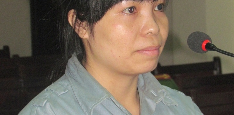 Mặt thật của “nữ nhân viên ngân hàng”