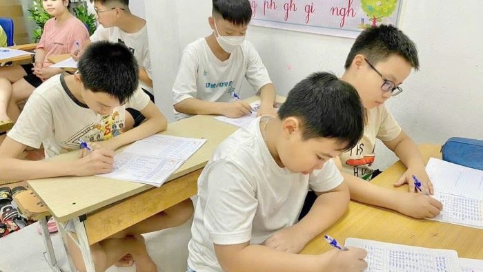Trung tâm luyện chữ đẹp Thanh Tân: Luyện viết nhanh cho học sinh lớp 6