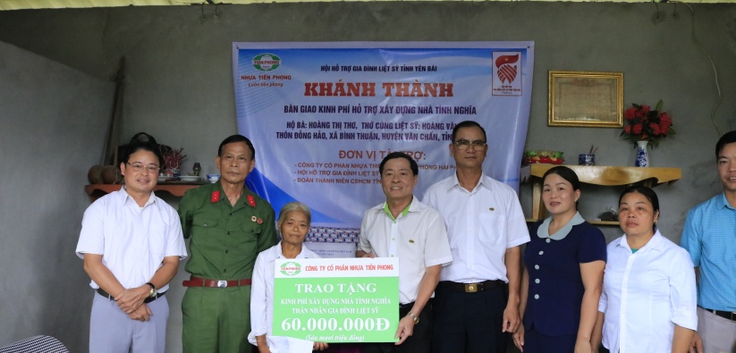 Công ty Nhựa Tiền Phong: Trao kinh phí hỗ trợ xây dựng 2 nhà tình nghĩa tại tỉnh Yên Bái
