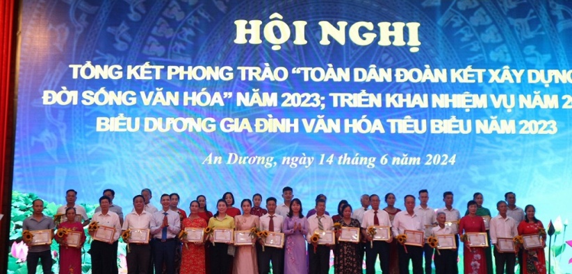 Huyện An Dương: 97 gia đình văn hóa tiêu biểu năm 2023 được biểu dương, khen thưởng 