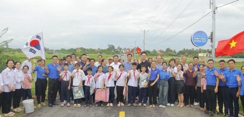 Khánh thành công trình thanh niên “Thắp sáng đường quê” tại xã Thắng Thuỷ, huyện Vĩnh Bảo