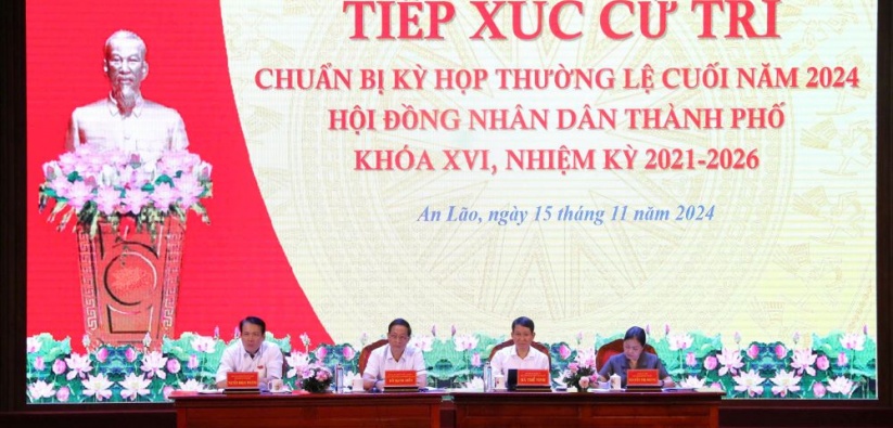 Đồng chí Đỗ Mạnh Hiến - Phó Bí thư Thường trực Thành ủy tiếp xúc cử tri huyện An Lão