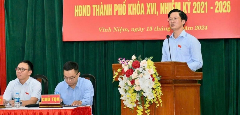 Đồng chí Phạm Văn Lập, Chủ tịch HĐND thành phố tiếp xúc cử tri phường Vĩnh Niệm (quận Lê Chân)