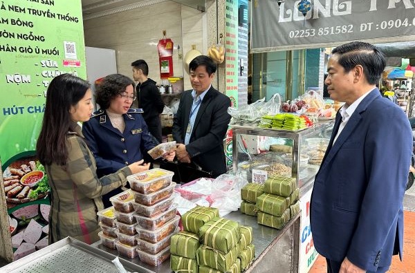 Thành lập 3 Đoàn kiểm tra liên ngành an toàn thực phẩm tập trung kiểm tra bếp ăn tập thể, dịch vụ ăn uống và thức ăn đường phố